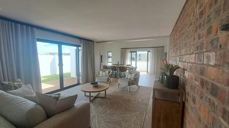 2 Bedroom Property for Sale in Stilbaai Wes Western Cape